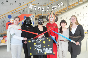 Zoom Bild öffnen Die Studierenden des Studiengangs Bibliotheks- und Informationsmanagement