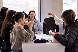 Zum Semesterstart werden die neuen Studierenden begrüßt
