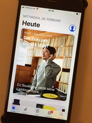 Ein Treppenwitz der Mediengeschichte: Apps, die verkünden, dass die Zukunft dem Vinyl gehört. So hip! (Foto: Oliver Zöllner)